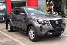 Nissan Navara tại Việt Nam "đại hạ giá", cao nhất tới 120 triệu đồng