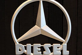 Đến lượt Mercedes-Benz bị tố gian lận khí thải 