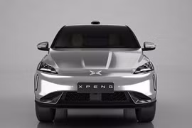 SUV điện Trung Quốc “nhái” Tesla Model X giá 780 triệu 