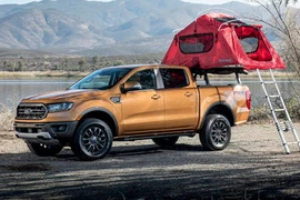 Xe bán tải Ford Ranger bị triệu hồi vì lỗi đèn hậu