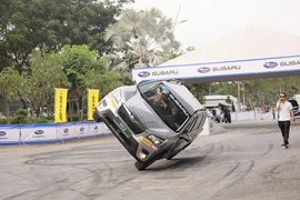 Siêu trình diễn ôtô mạo hiểm Subaru Russ Swift sẽ trở lại Việt Nam