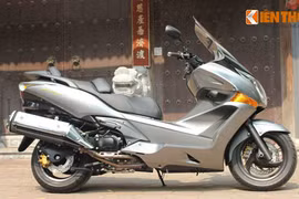 Siêu xe ga đường trường Honda xuất hiện tại Hà Nội