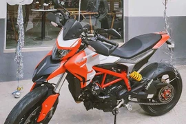 Chiều chồng, bà vợ Hà Tĩnh tặng Ducati Hypermotard 939