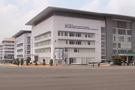 Bệnh viện nghìn tỷ mới sử dụng phải xin thêm 60 tỷ để sửa