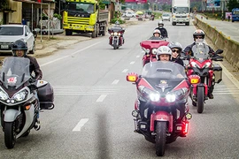 Hàng trăm môtô khủng “kết nối đam mê” tại Nghệ An