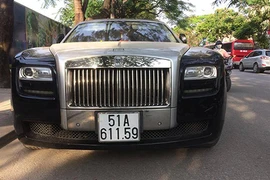 Rolls-Royce chục tỷ biển Sài Gòn lăn bánh trên đất Cảng