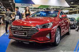 Hyundai Elantra 2019 giá từ 1,29 tỷ đồng "đấu" Mazda3
