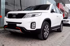 Kia Sorento 2017 mới "chốt giá" từ 848 triệu tại Việt Nam