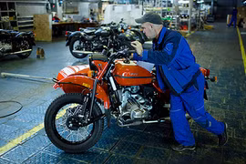 Khám phá xưởng sản xuất môtô 3 bánh Sidecar Ural 