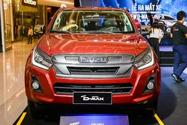 Bán tải Isuzu D-Max “xuống giá” tới 70 triệu tại Việt Nam