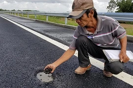 Cao tốc Đà Nẵng-Quảng Ngãi: Sửa ở Quảng Nam, hư ở Quảng Ngãi