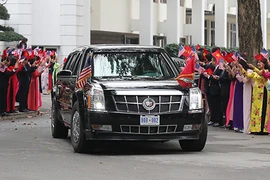 Cận cảnh dàn xe hộ tống Tổng thống Trump tại HN