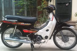 Honda Dream Thái "trùm mền" giá trăm triệu tại Việt Nam