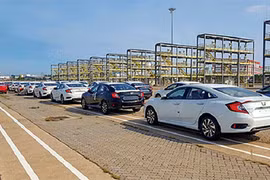 Xe ôtô nhập khẩu giá rẻ "biến mất" tại Việt Nam