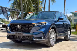 Honda CR-V giảm 100 triệu đồng tại đại lý Việt, xả hàng tồn