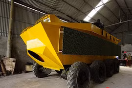 Chi tiết xe bọc thép tự chế “made in Việt Nam” đầu tiên