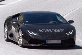 Lamborghini đang thử nghiệm "siêu bò" Huracan Superleggera