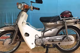 Cận cảnh xe máy Honda Cub 82 "còn zin" tại Hà Nội 