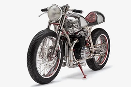 Cận cảnh môtô Honda CB550 “xăm rồng phượng” cực độc