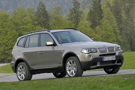 BMW triệu hồi gần 100 nghìn xe SUV hạng sang X3 tại Mỹ
