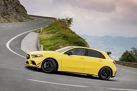 Mercedes-AMG A35 mạnh 306 hp có giá hơn 1 tỷ đồng