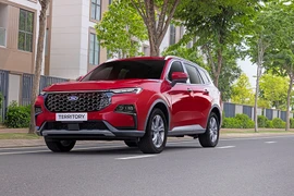 Ford Việt Nam mạnh tay giảm giá cho khách mua xe tháng 5/2025