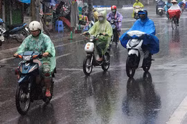 Dự báo thời tiết 25/6, Hà Nội mát mẻ trong ngày đầu tiên thi THPT