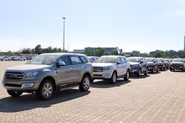 Ôtô nhập Thái và Indonesia dồn dập về Việt Nam