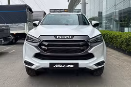 Isuzu mu-X giảm tới 250 triệu tại Việt Nam, cứu doanh số 2024