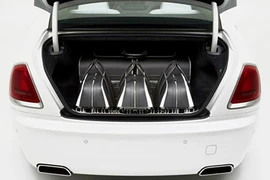 Hành lý cho siêu xe sang Rolls-Royce Wraith giá 1 tỷ đồng