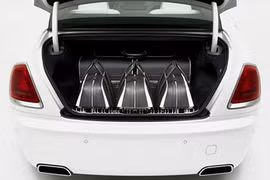 Hành lý cho siêu xe sang Rolls-Royce Wraith giá 1 tỷ đồng