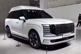 Ngắm Hyundai Palisade Highroof 2026 bản trần cao đầy lạ lẫm