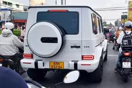 Đại gia Cần Thơ gắn biển dịch vụ cho Mercedes-AMG G63 hơn 10 tỷ