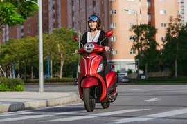 Người dùng đánh giá xe ga tiết kiệm xăng Yamaha Grande tại VN 