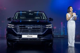 Volkswagen Viloran 2024 - "chuyên cơ trên cạn" từ 1,989 tỷ tại Việt Nam