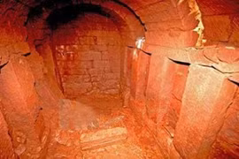 Ngồi tại chỗ, chẳng ngờ vớ được kho báu khổng lồ