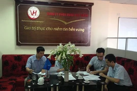 Hoảng loạn vì ảnh nóng chụp từ phần mềm Ptracker