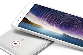 Điểm tin: Điện thoại khủng nhất thế giới