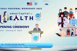 Ứng phó với khủng hoảng y tế và duy trì nền kinh tế