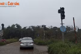 Bãi tập xe trái phép ở Nhật Tân: UBND phường báo cáo gì?