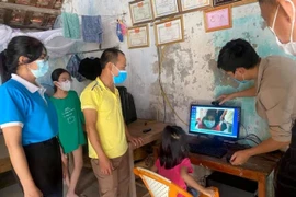 Học sinh, sinh viên được hỗ trợ vay 10 triệu đồng để mua máy tính