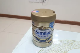 Trẻ đau bụng sau khi uống sữa Similac mua ở Kids Plaza: Abbott từng dính nhiều "phốt"