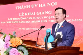 Khai giảng lớp bồi dưỡng cán bộ nguồn Ban Chấp hành Đảng bộ TP Hà Nội