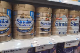 Trẻ bị đi ngoài sau khi uống sữa Abbott Similac mua ở Kids Plaza: Là hàng chính hãng, nhập khẩu