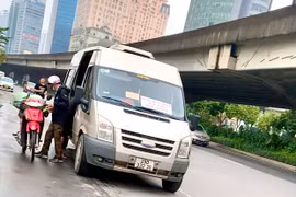 Xe trá hình tuyến cố định vẫn ngang nhiên tung hoành ở Hà Nội