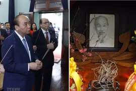 Chủ tịch nước dâng hương tưởng nhớ Chủ tịch Hồ Chí Minh tại Nhà 67