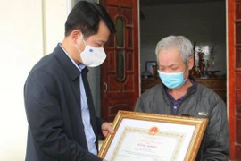 Thanh Hóa tặng bằng khen “người hùng” cứu cháu bé trong vụ cháy nhà