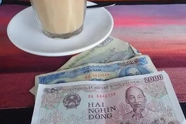 'Chuyến xe 30.000 mà khách trả 100.000. Sống thế mới sang!'