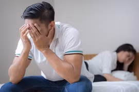 Khỏi Côvy xong, người chồng 35 tuổi toàn tìm cách tránh vợ