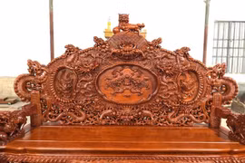 Soi giá những bộ bàn ghế khiến “thượng đế” vung tiền không tiếc tay